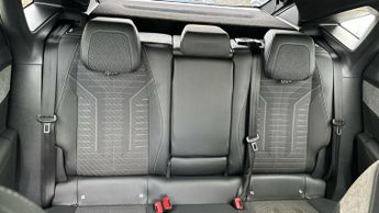 Peugeot E-3008 73kWh GT SUV 5dr Electric Auto (210 ps)