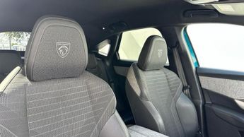 Peugeot E-3008 73kWh GT SUV 5dr Electric Auto (210 ps)