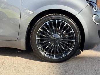 Fiat 500e 42kWh La Prima By Bocelli Hatchback 3dr Electric Auto (118 ps)