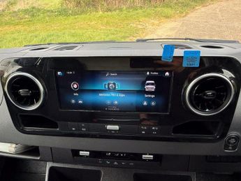 Mercedes-Benz Sprinter 2.1 516 CDI Chassis Cab 2dr Diesel G-Tronic+ RWD L2 Euro 6 (163 