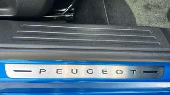 Peugeot E-2008 50kWh GT SUV 5dr Electric Auto (7kW Charger) (136 ps)
