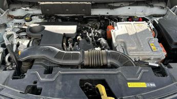 Nissan Juke 1.6 N-Connecta SUV 5dr Petrol Hybrid Auto Euro 6 (143 ps)