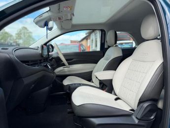 Fiat 500e 42kWh La Prima Auto 3dr