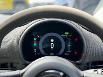 Fiat 500e 42kWh La Prima Auto 3dr