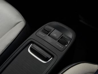 Fiat 500e 42kWh La Prima Auto 3dr