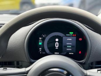 Fiat 500e 42kWh La Prima Auto 3dr