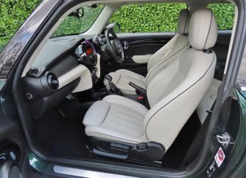 MINI Hatch 1.5 Cooper Hatchback 3dr Petrol Auto Euro 6 (s/s) (136 ps)