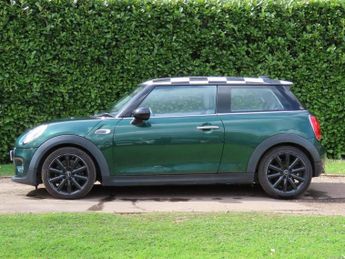 MINI Hatch 1.5 Cooper Hatchback 3dr Petrol Auto Euro 6 (s/s) (136 ps)
