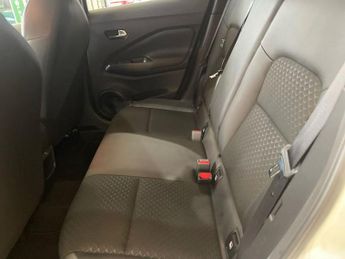 Nissan Juke 1.6 N-Connecta SUV 5dr Petrol Hybrid Auto Euro 6 (143 ps)