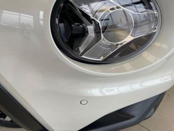 Nissan Juke 1.6 N-Connecta SUV 5dr Petrol Hybrid Auto Euro 6 (143 ps)
