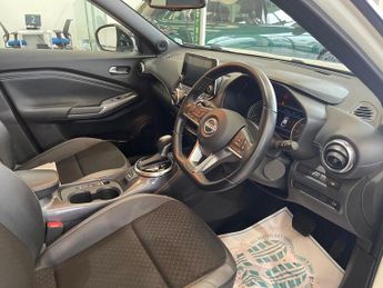 Nissan JUKE 1.6 Hybrid N-Connecta 5dr Auto