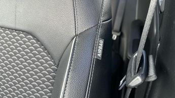 Kia Ceed 1.5 T-GDi 3 Hatchback 5dr Petrol DCT Euro 6 (s/s) (158 bhp)
