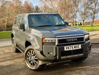 Toyota Land Cruiser 2.8D Auto 4WD LWB Euro 6 (s/s) 5dr