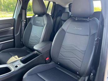 Jeep Avenger 54kWh Summit Auto 5dr