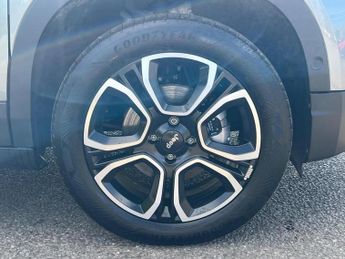 Jeep Avenger 54kWh Summit Auto 5dr