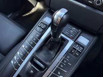 Porsche Macan 3.0 TD V6 S PDK 4WD Euro 6 (s/s) 5dr