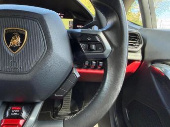 LAMBORGHINI Huracan 5.2 V10 LP 610-4 LDF 4WD Euro 6 (s/s) 2dr