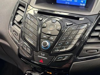 Ford FIESTA 1.0 EcoBoost Zetec 5dr Powershift