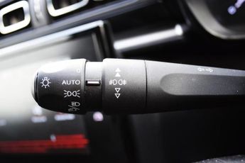 Citroen C3 1.2 PureTech PLUS Hatchback 5dr Petrol EAT6 Euro 6 (s/s) (110 ps