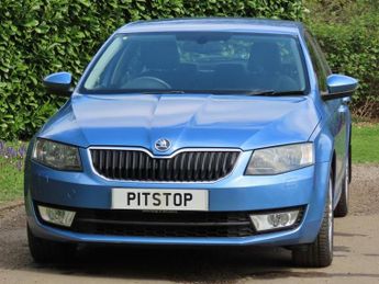 Skoda Octavia 1.4 TSI Elegance Hatchback 5dr Petrol Manual Euro 5 (s/s) (140 p