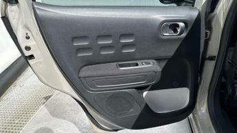 Citroen C3 1.2 PureTech PLUS Hatchback 5dr Petrol EAT6 Euro 6 (s/s) (110 ps