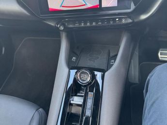 Alfa Romeo Junior 54kWh Elettrica Speciale Auto 5dr