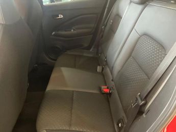 Nissan JUKE 1.6 Hybrid N-Connecta 5dr Auto