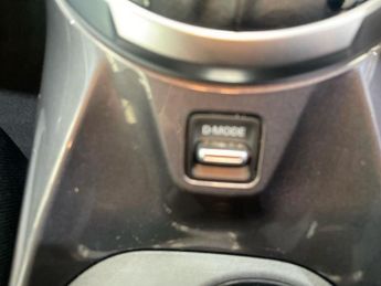 Nissan JUKE 1.6 Hybrid N-Connecta 5dr Auto