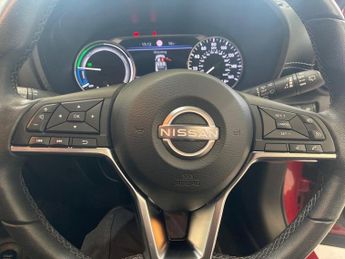 Nissan JUKE 1.6 Hybrid N-Connecta 5dr Auto