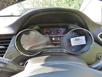 Vauxhall Crossland 1.2 Turbo Elite Nav SUV 5dr Petrol Auto Euro 6 (s/s) (130 ps)