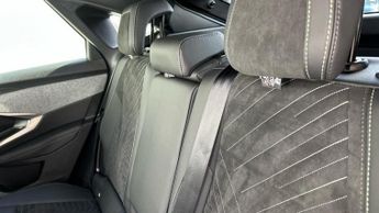Peugeot E-3008 73kWh GT SUV 5dr Electric Auto (210 ps)