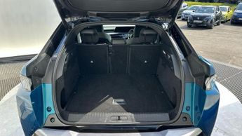 Peugeot E-3008 73kWh GT SUV 5dr Electric Auto (210 ps)