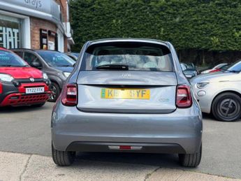 Fiat 500e 42kWh La Prima Hatchback 3dr Electric Auto (118 ps)