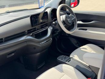 Fiat 500e 42kWh La Prima Hatchback 3dr Electric Auto (118 ps)