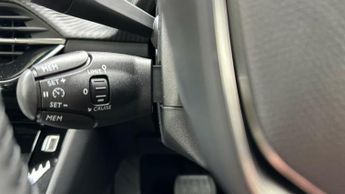 Peugeot E-208 50kWh Allure Hatchback 5dr Electric Auto (7.4kW Charger) (136 ps