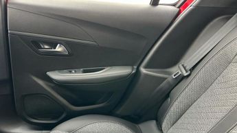 Peugeot E-208 50kWh Allure Hatchback 5dr Electric Auto (7.4kW Charger) (136 ps