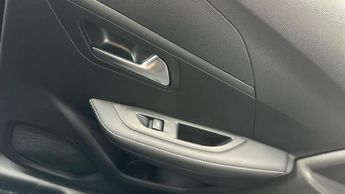 Peugeot E-208 50kWh Allure Hatchback 5dr Electric Auto (7.4kW Charger) (136 ps