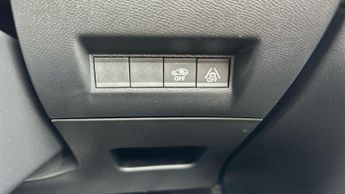 Peugeot E-208 50kWh GT Line Hatchback 5dr Electric Auto (136 ps)