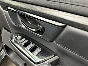 Honda CR-V 2.0 i-MMD Hybrid Sport Line 2WD 5dr eCVT