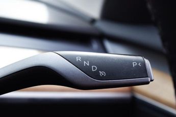 TESLA Model 3 (Dual Motor) Long Range Saloon 4dr Electric Auto 4WDE (346 ps)