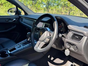 Porsche Macan 2.0T PDK 4WD Euro 6 (s/s) 5dr