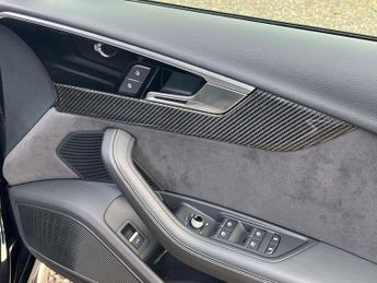 Audi RS4 Avant 2.9 TFSI V6 Carbon Black Tiptronic quattro Euro 6 (s/s) 5dr