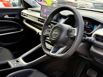 Jeep Avenger 54kWh Summit Auto 5dr