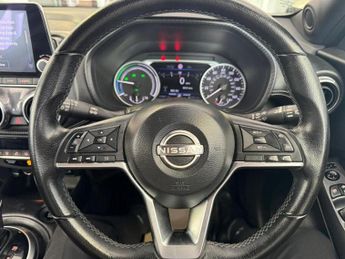 Nissan Juke 1.6 N-Connecta SUV 5dr Petrol Hybrid Auto
