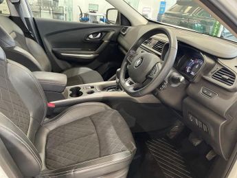 Renault Kadjar 1.3 TCe Techno SUV 5dr Petrol EDC Euro 6 (s/s) (140 ps)