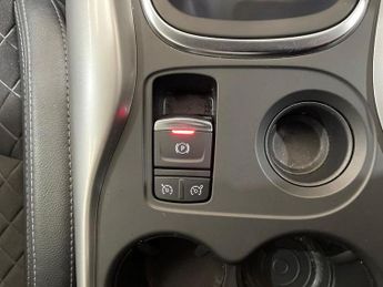 Renault Kadjar 1.3 TCe Techno SUV 5dr Petrol EDC Euro 6 (s/s) (140 ps)