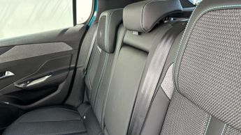 Peugeot E-308 54kWh Allure Hatchback 5dr Electric Auto (156 ps)