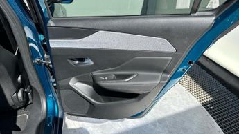 Peugeot E-308 54kWh Allure Hatchback 5dr Electric Auto (156 ps)