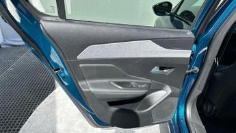 Peugeot E-308 54kWh Allure Hatchback 5dr Electric Auto (156 ps)