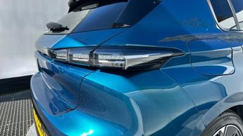 Peugeot E-308 54kWh Allure Hatchback 5dr Electric Auto (156 ps)